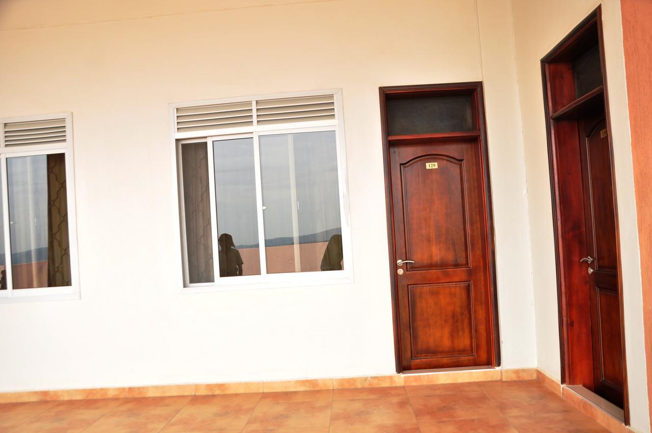 Easy View Hotel Mbarara Exteriör bild